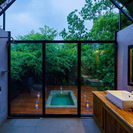 Hotel Makini Bush Camp, Yala Esterno foto