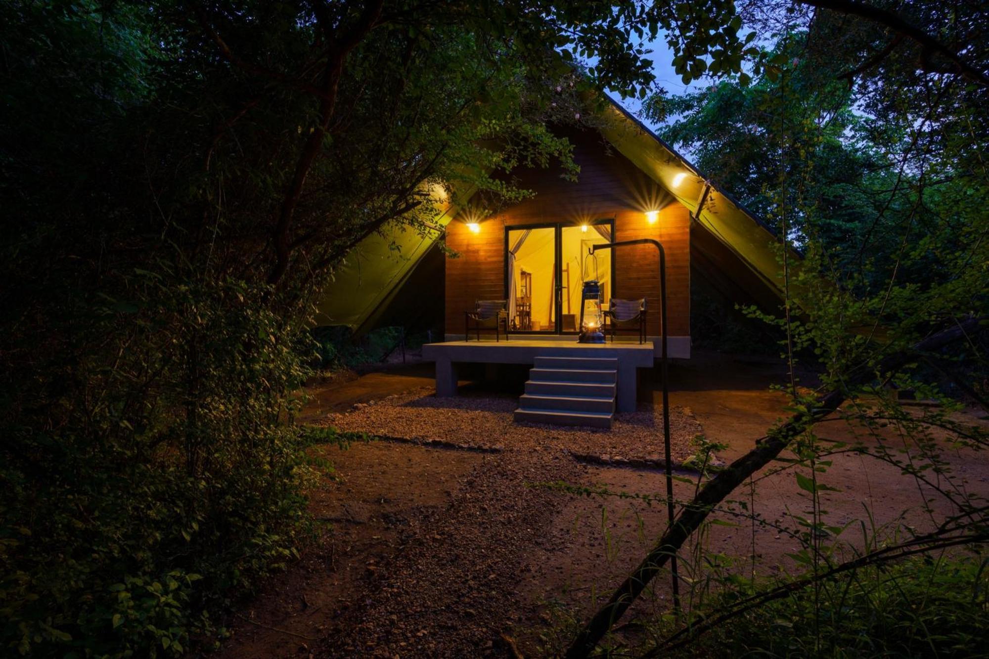 Hotel Makini Bush Camp, Yala Esterno foto