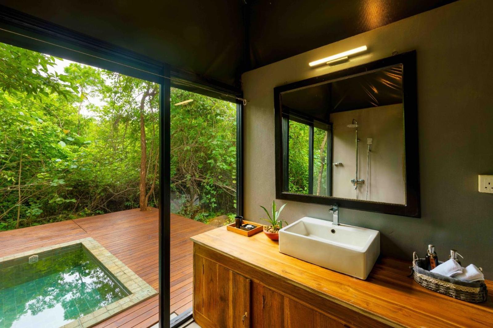 Hotel Makini Bush Camp, Yala Esterno foto